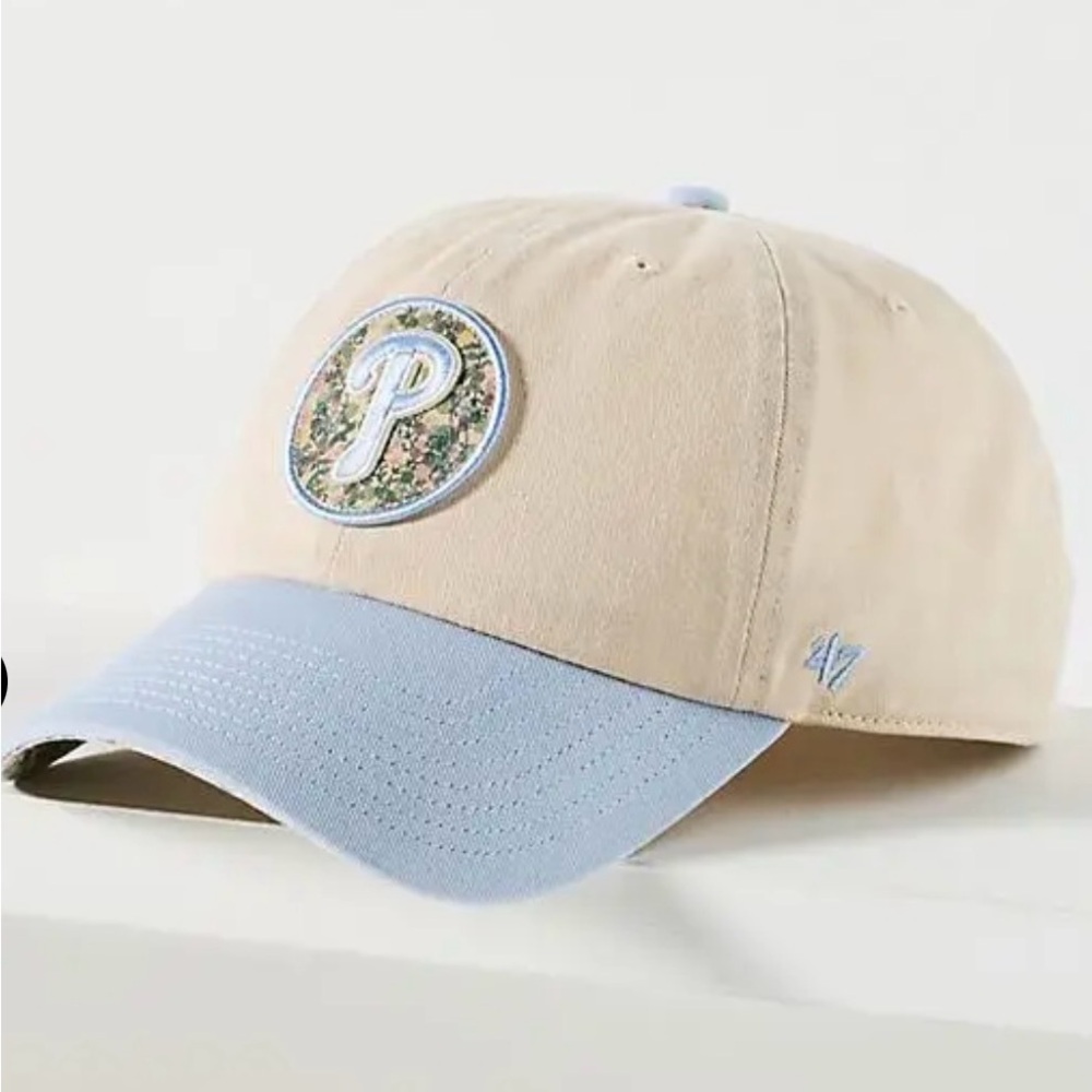 '47 Floral Phillies Baseball Hat in Beige and Light Blue
